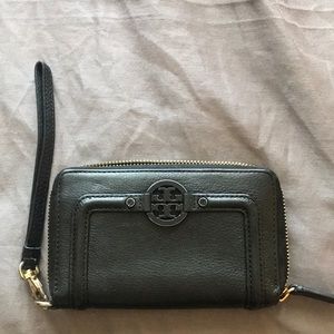 Tory Burch wallet